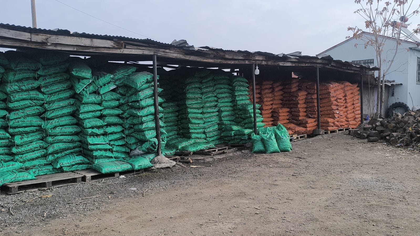 7B68E00A 8B16 4D00 9A21 0Ddf30B47C7A-1