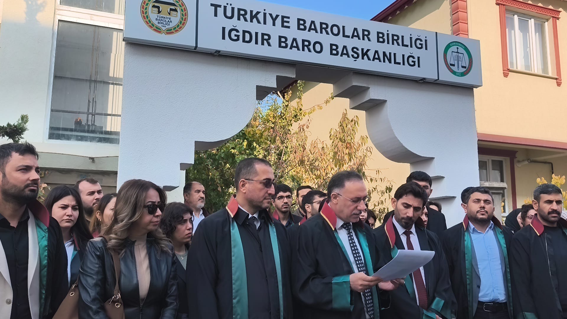 7B80733F A91A 412F A422 9781185Bf325