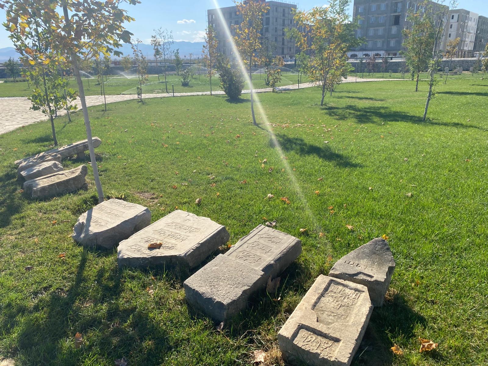 87E4A4B4 2D7C 4F67 8473 97F780Aa6D83