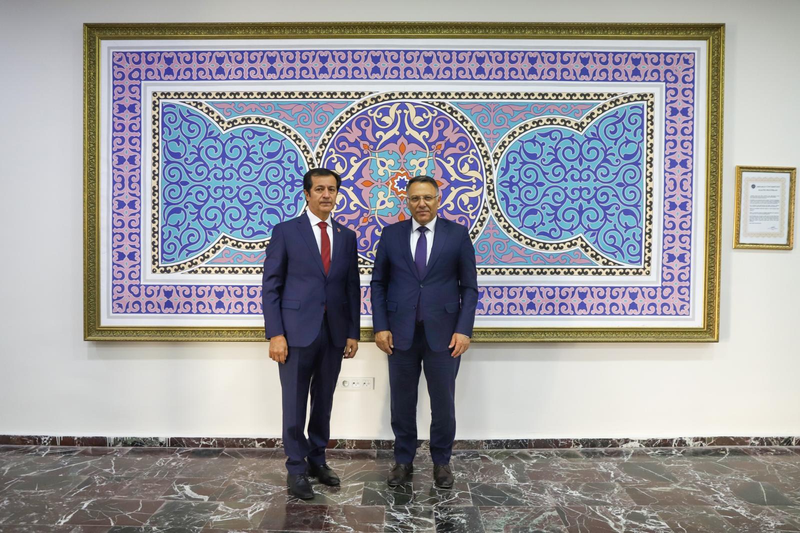 8Efbb544 6089 480F 8B5C Af1D6Be730F1