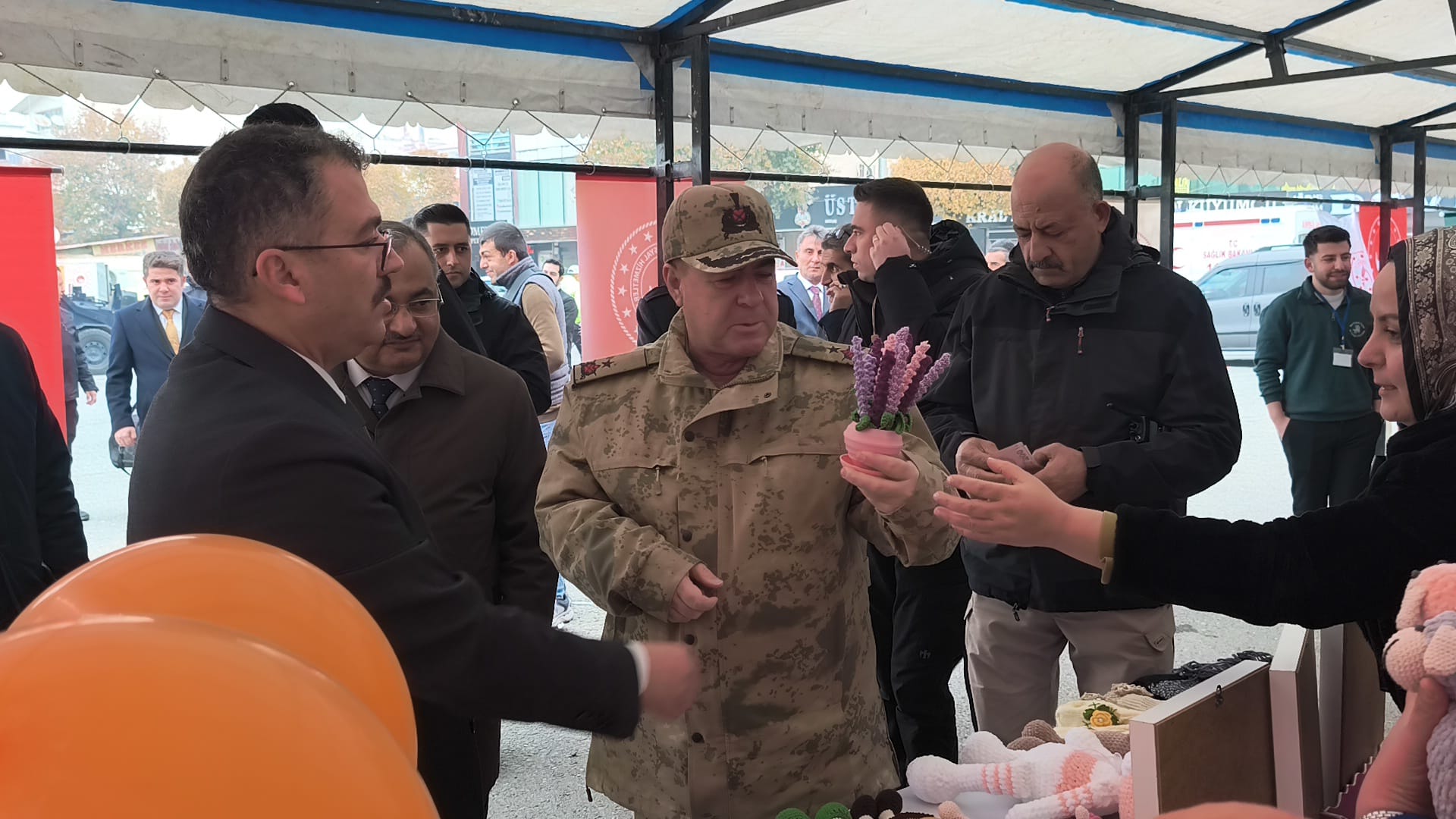 B39D097F 307D 43F3 Bf67 B11F185Fbe83