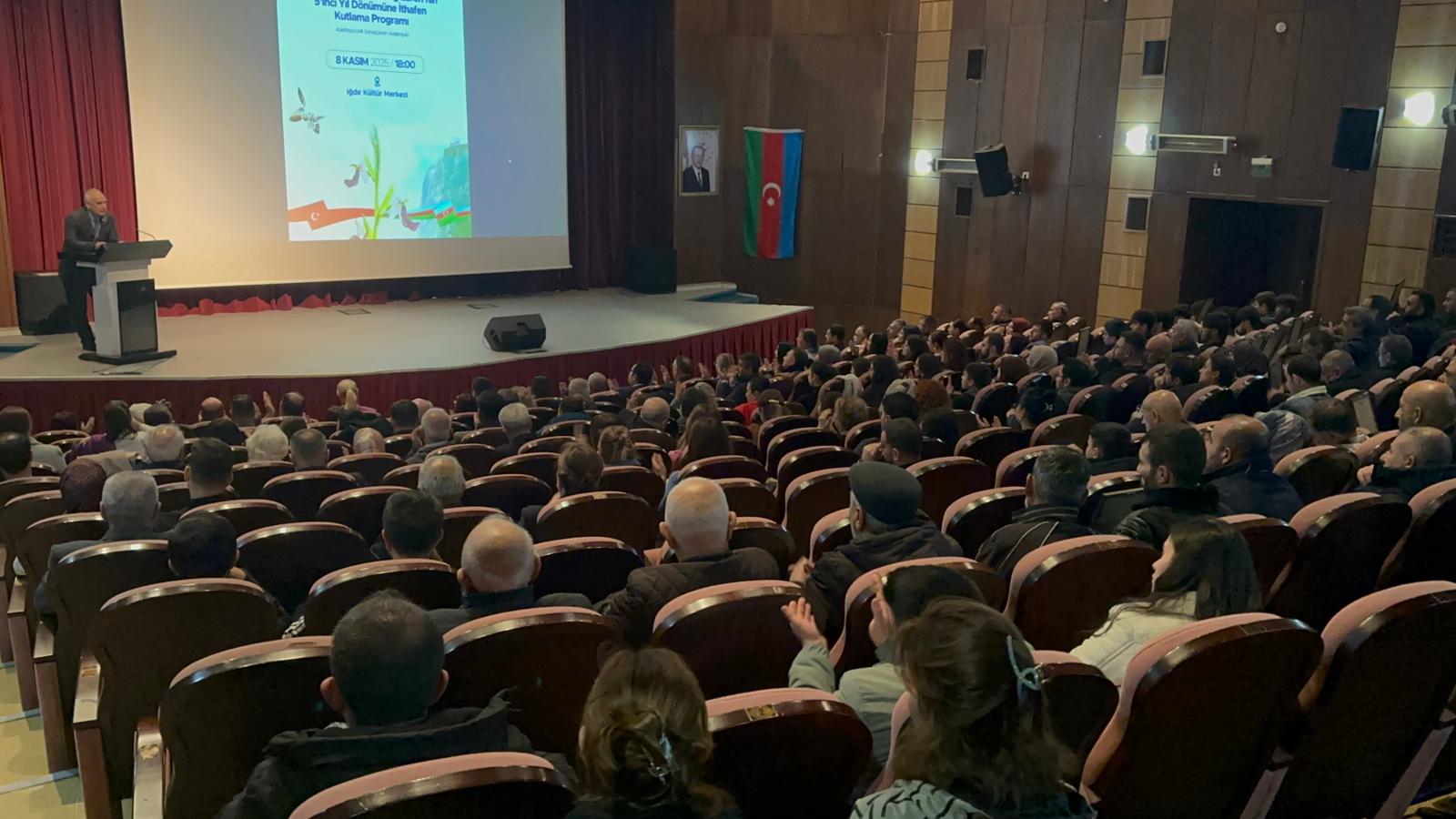 C6A6B76A 2D32 4A79 803D 5153E2F15C4C