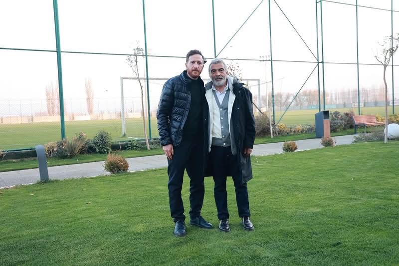 D4Aeff0B 57C7 4305 B835 47Ab33Acbe40