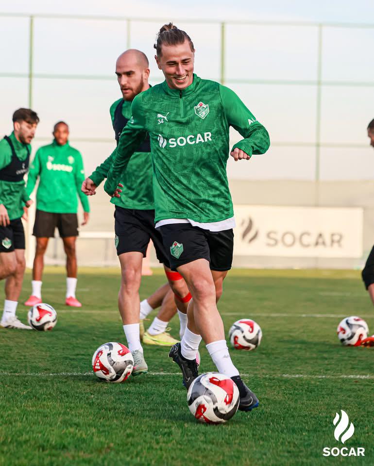 E886C728 53B4 4217 A7F3 F6D0D670Fbb8