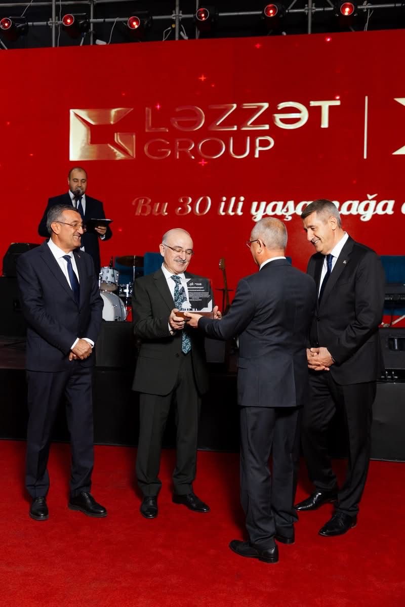 F64D8461 25E4 4B17 Afe3 9Bad867Aa98C