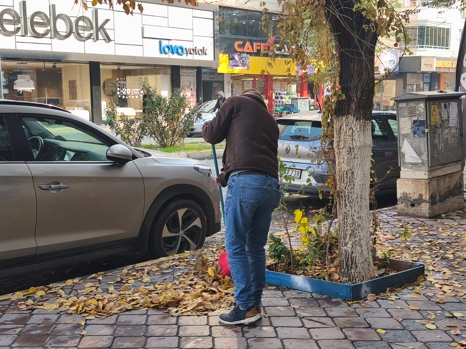 024Ca5F8 B700 4B07 8Fda 65625B595058 (1)