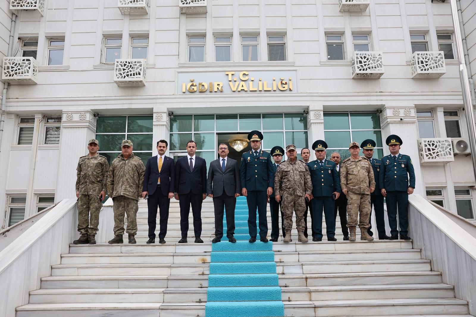 1C103B10 Da28 47Af B3C0 691C4Ceda880