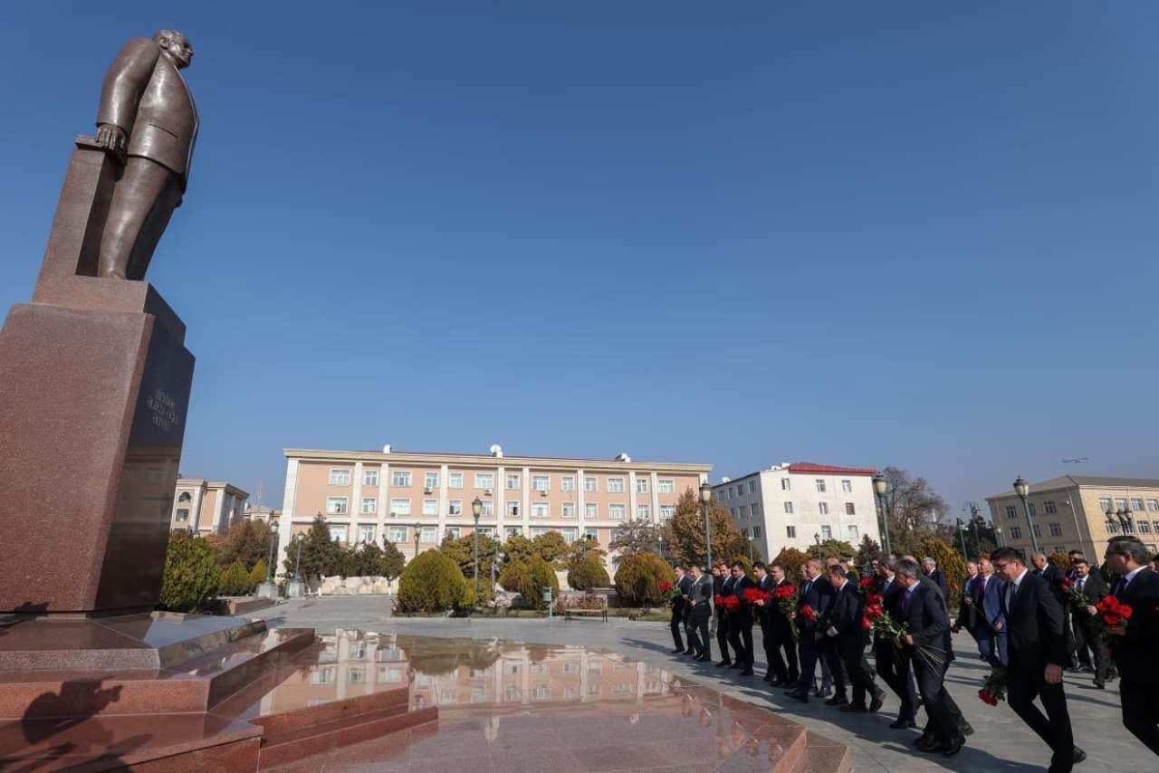 483Ab8D6 2279 473C A3F7 176Cea610B2B