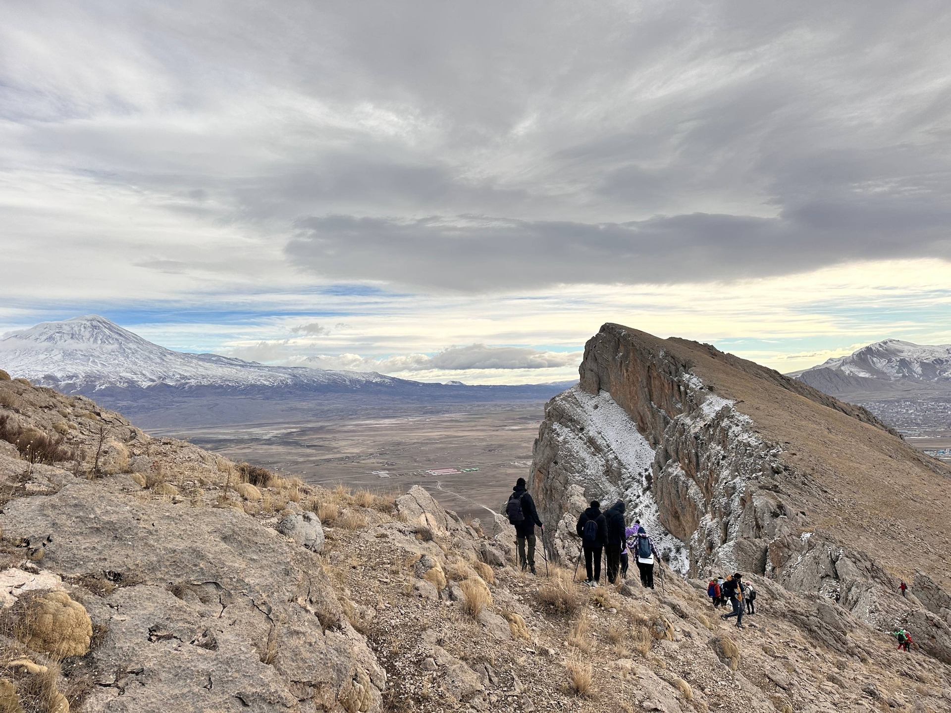 588460120 18416059729188430 2596487315531534839 N