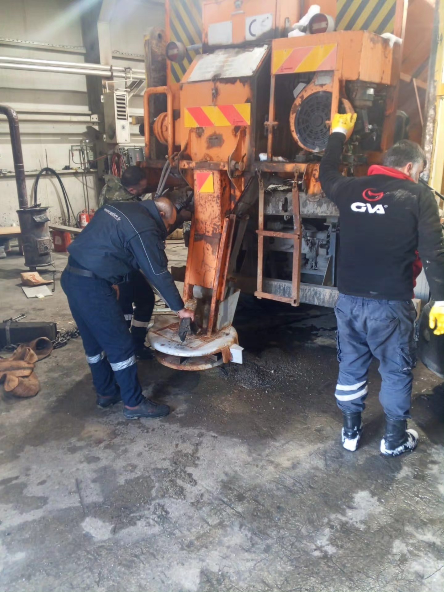 601871188 2531507113887532 7177196266908414575 N