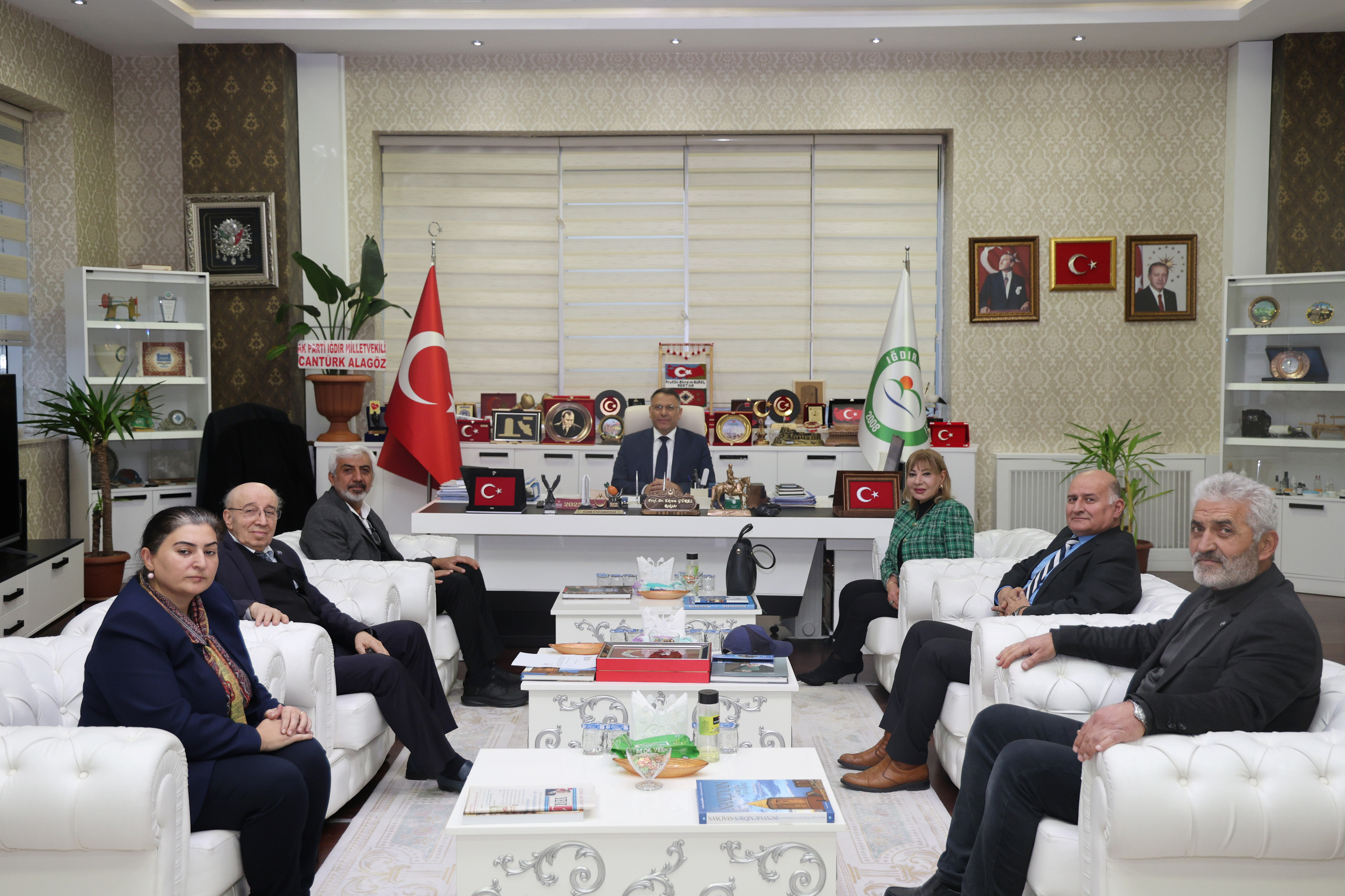 83D0800B 6F4B 4A29 8870 0Df678F73971