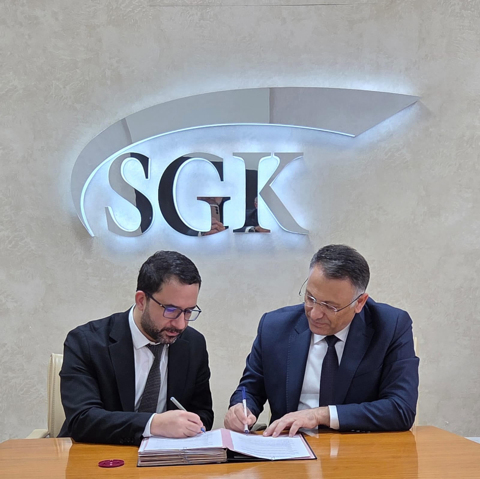 8Ebbfd7C 696D 4283 Aed7 1091462Cc1De