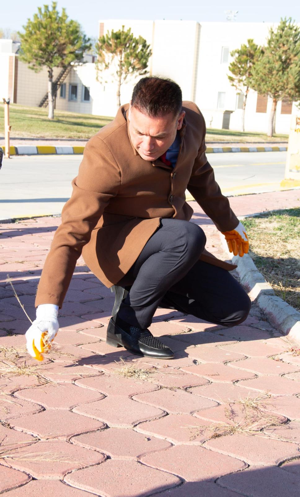 Dce2Adde D669 4F44 98De F4Fe5E21C0A3