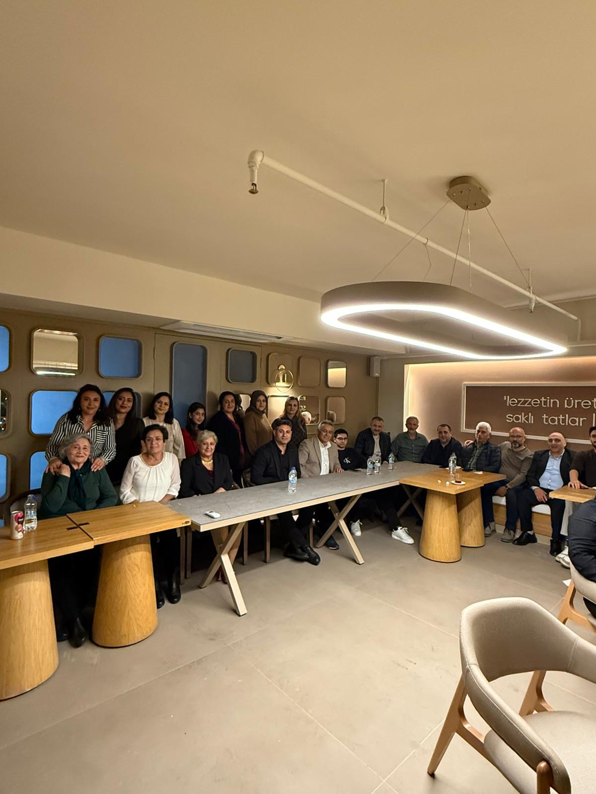 E408F78C 8A38 42Ee 9414 32De95Da4B7C