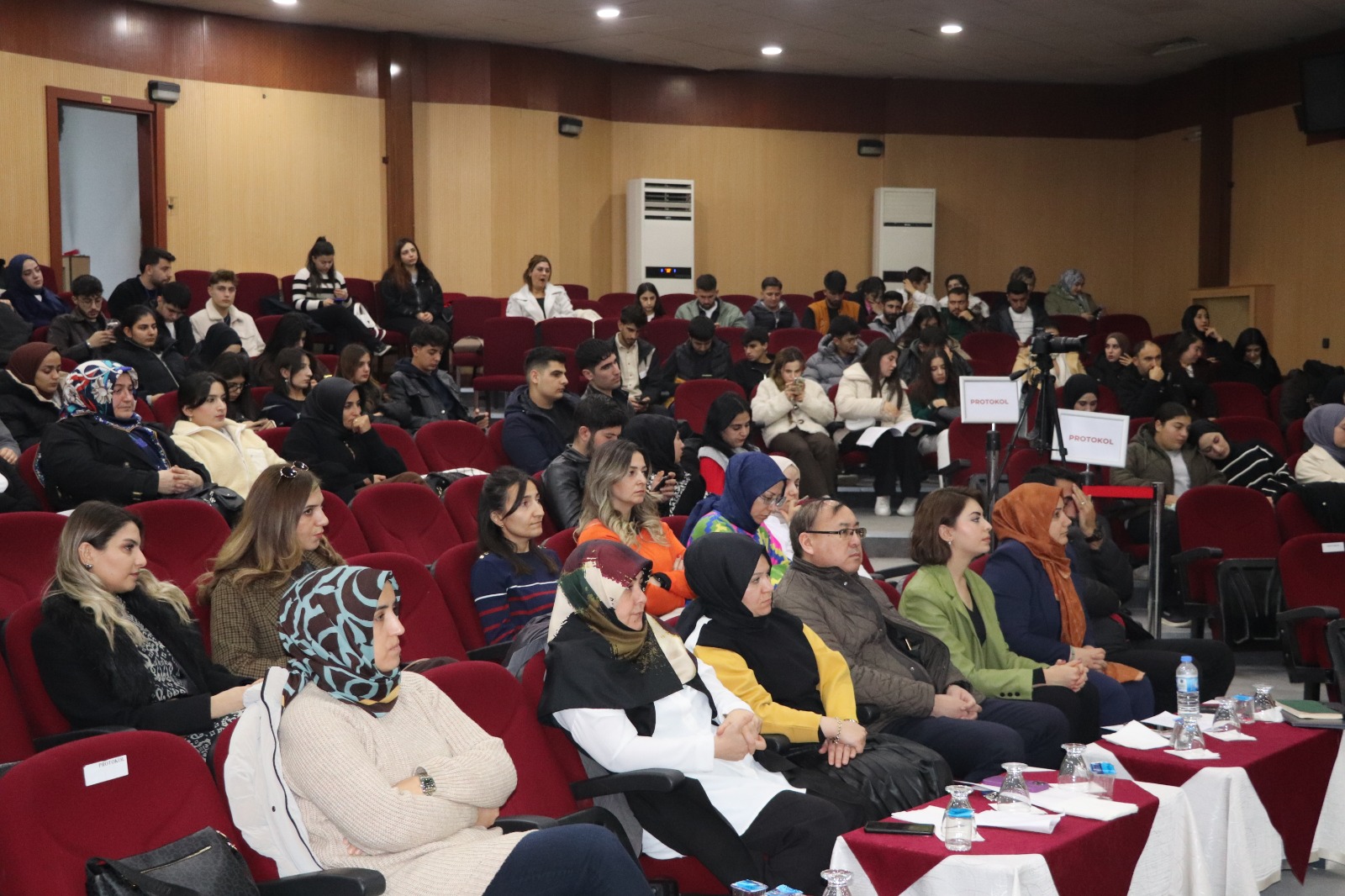 Ef11B362 1B3A 4C47 Ad2F E857B0366C4E