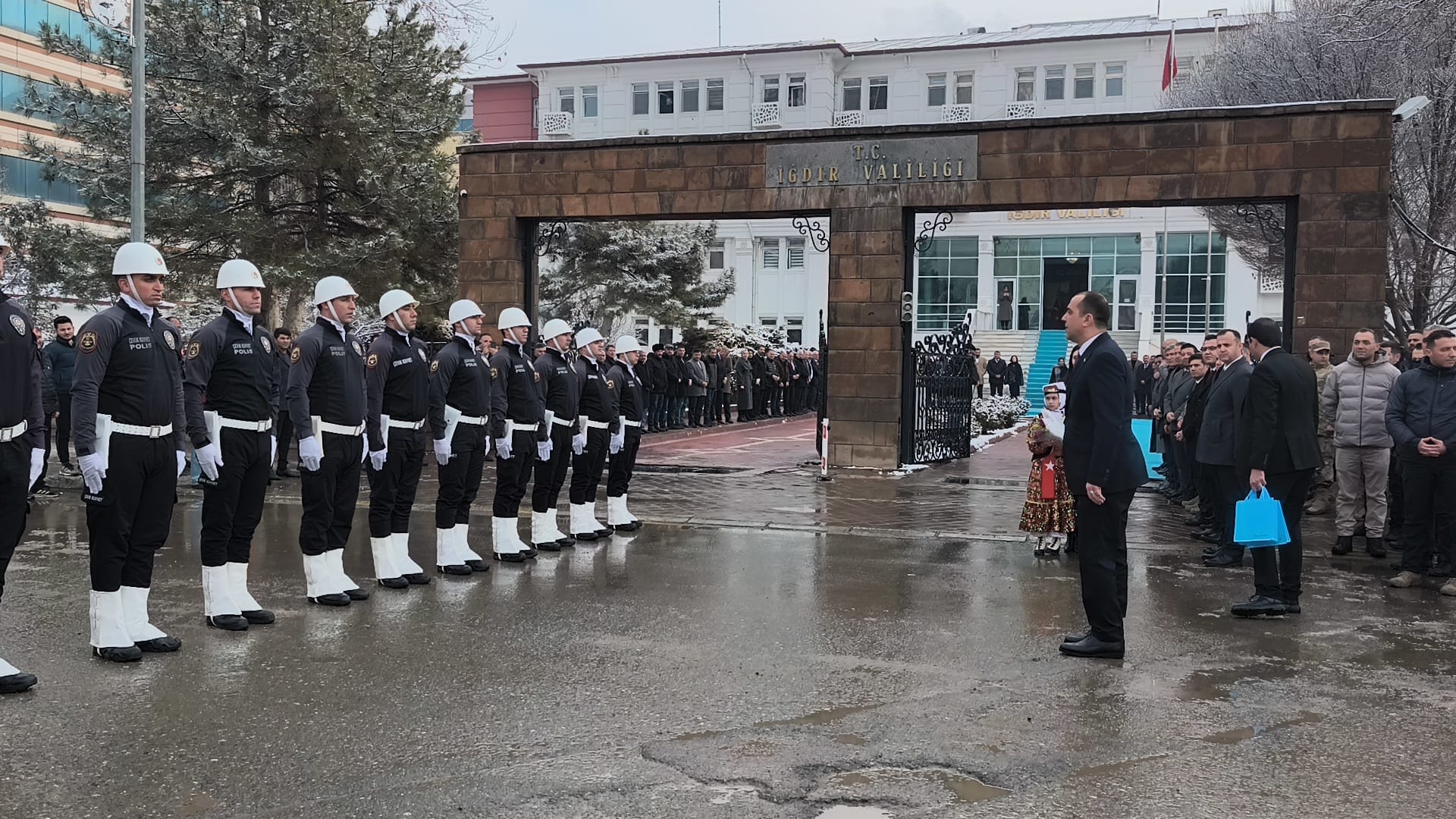 239A2B2C 4103 4960 9F18 8665324Af616