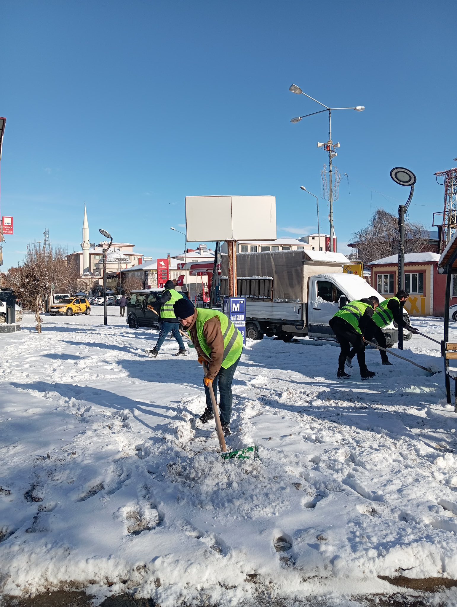 608988135 10163946250048966 100524272178558688 N