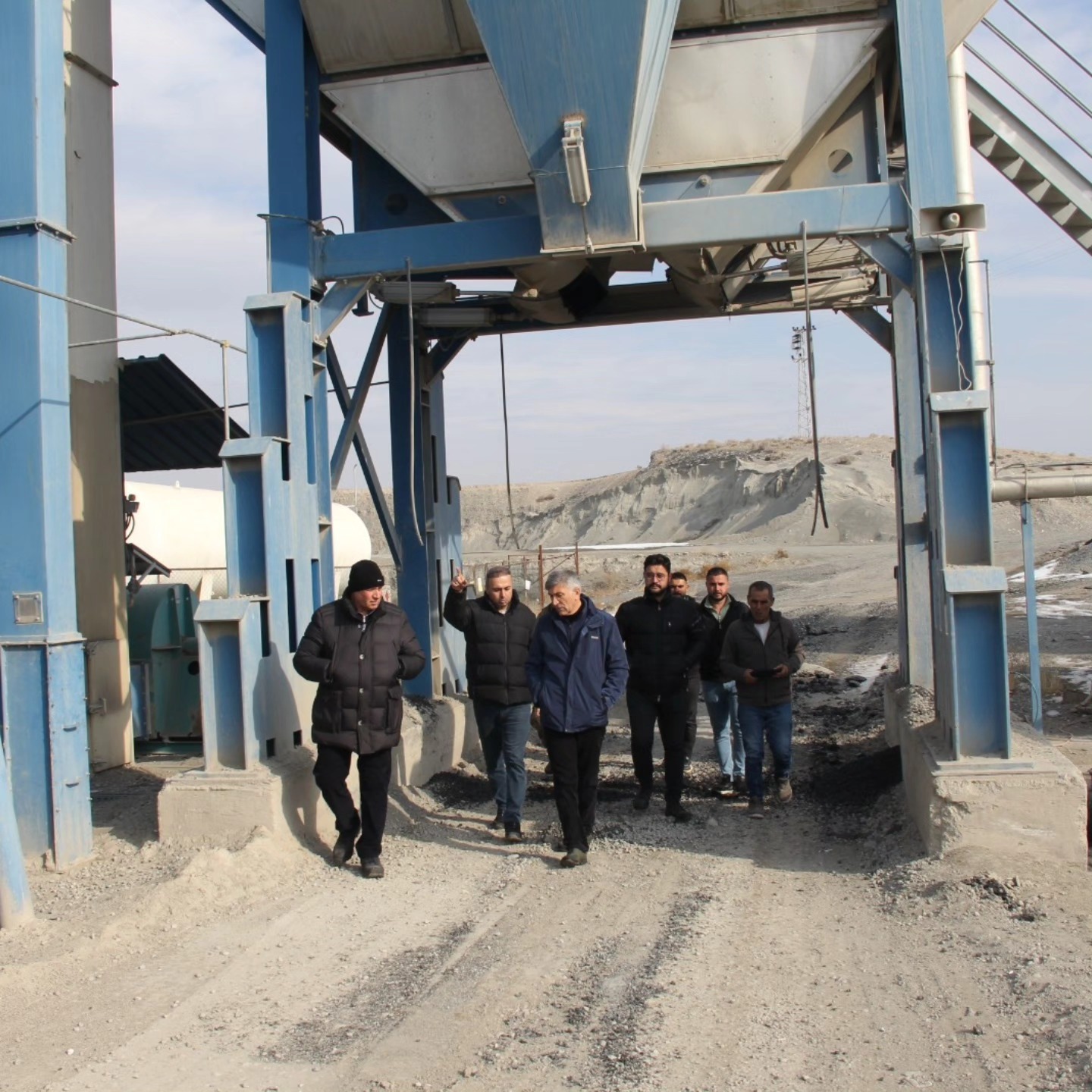 615417853 2548428242195419 624602415516453529 N