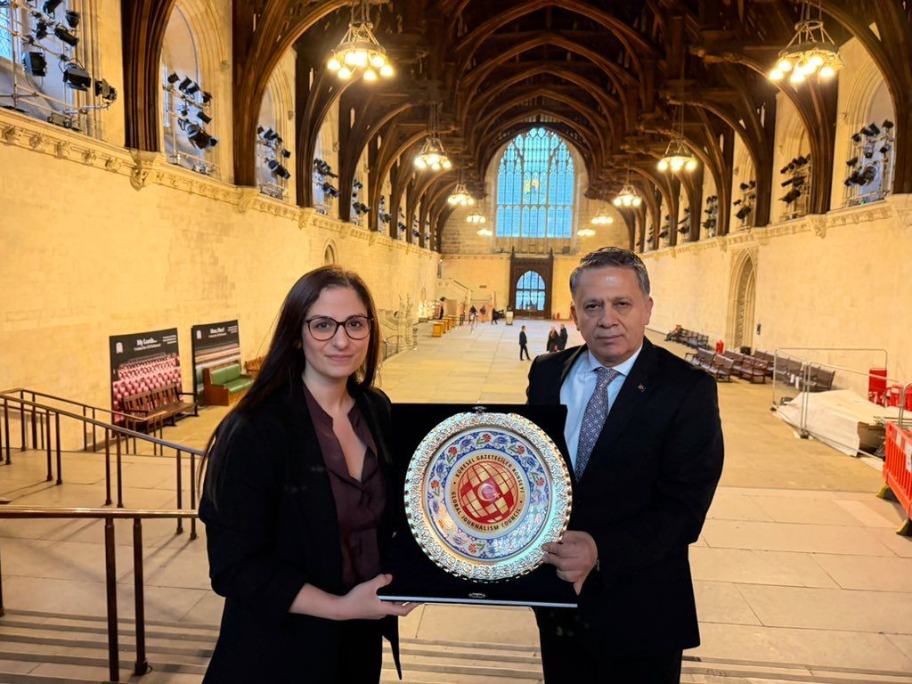 73Ba9E1F 57B2 4320 A09B 154Ffb6A21A9