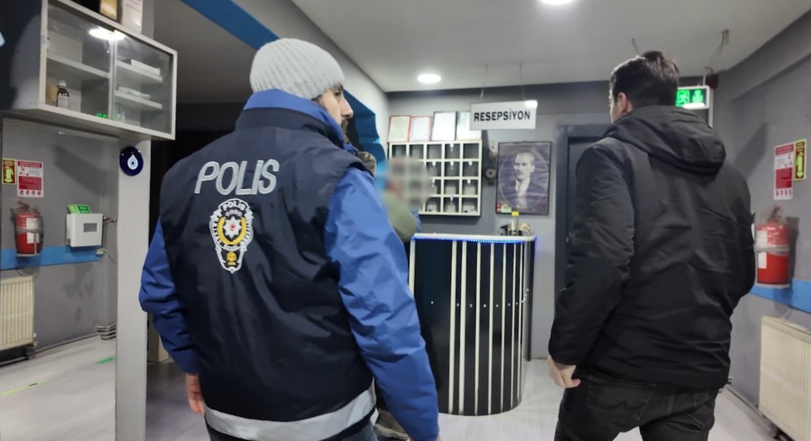 9Ec7103D Ad0C 43D9 952B 8D5748F3860A