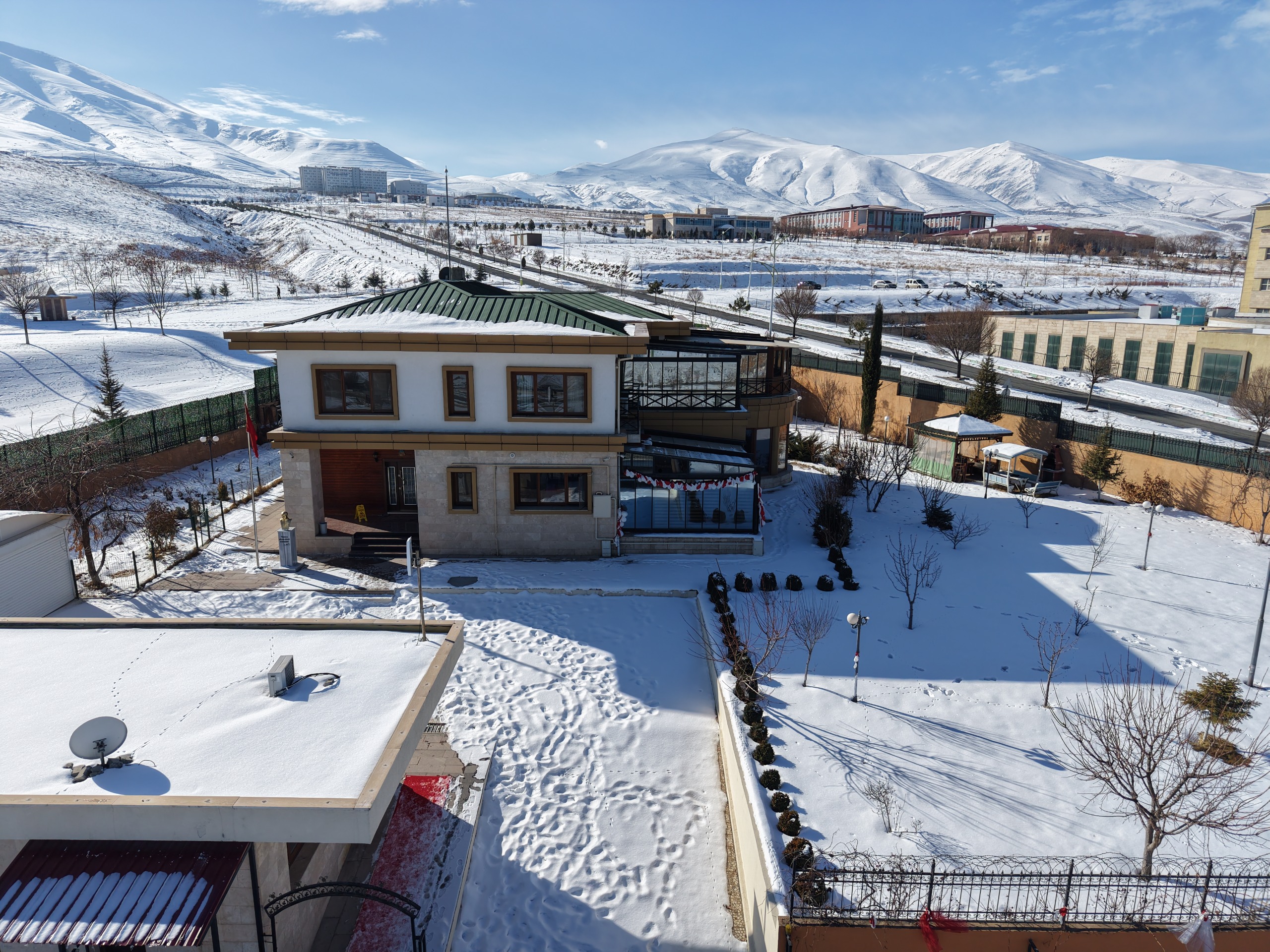 Aa6Efa99 1754 4A70 98E2 48D22A5479Df