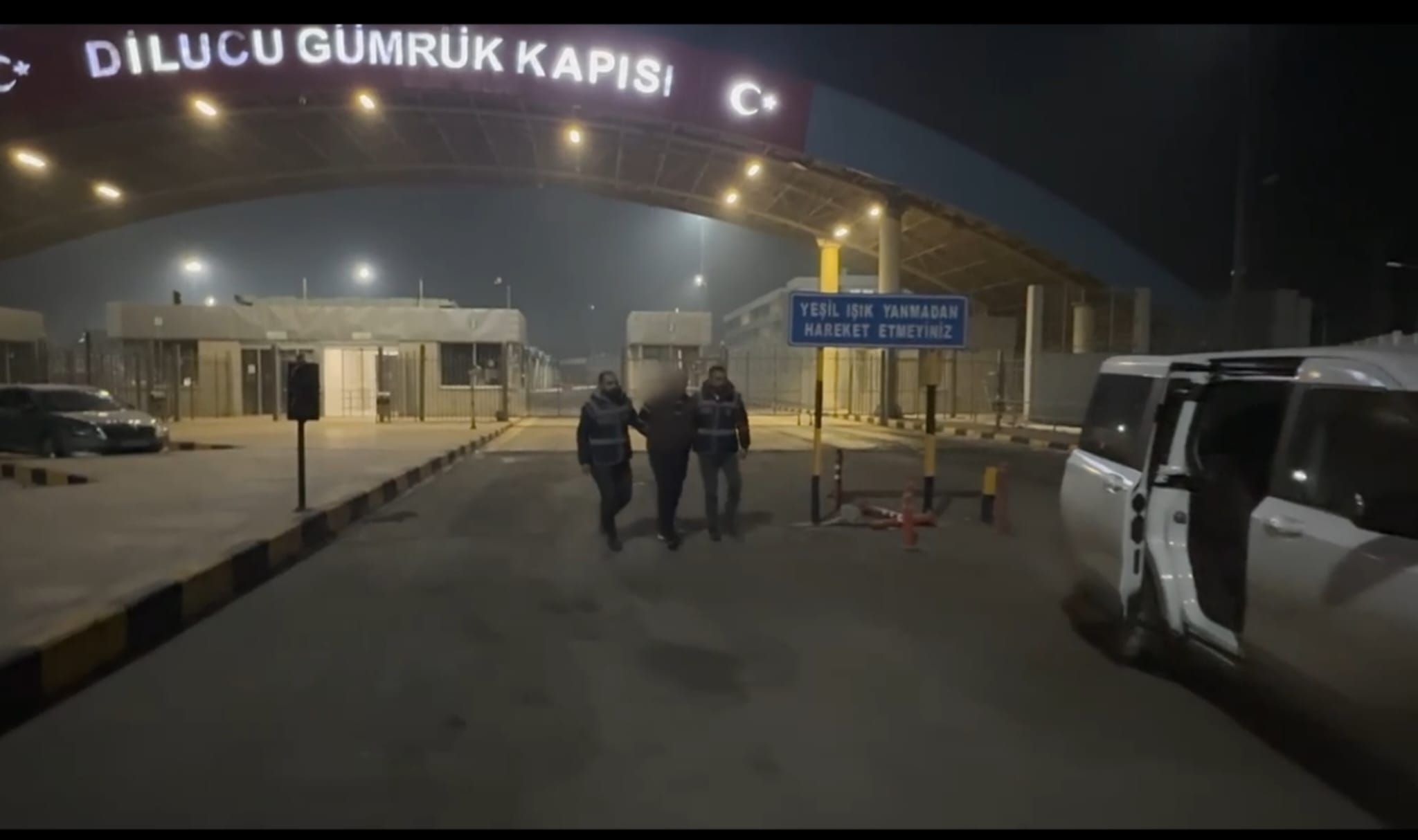 B130F621 8945 4654 Ab32 F2F4540205D7