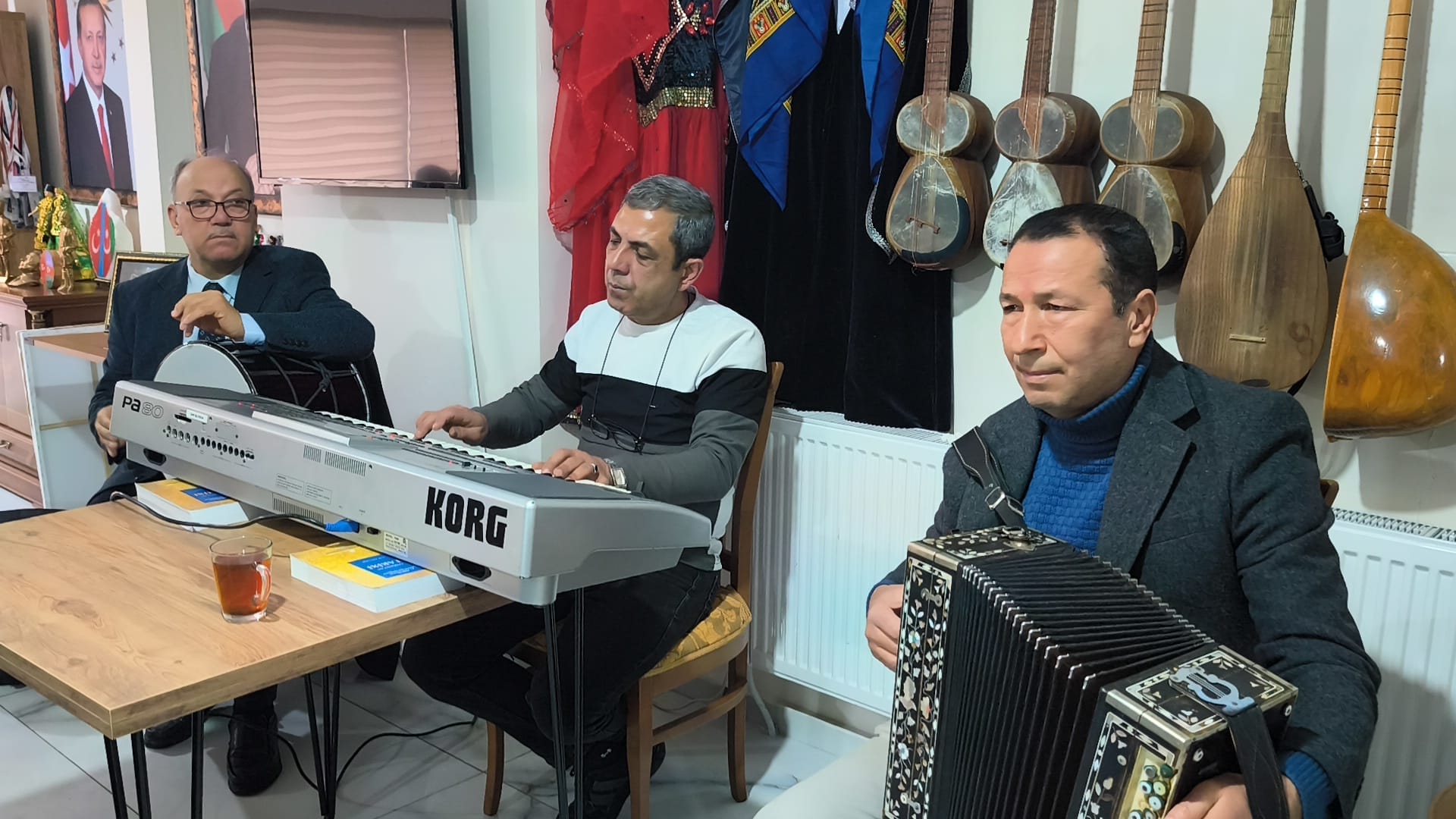 2E5873F3 Ec1A 424C Bb3E Ca9C91588C1E