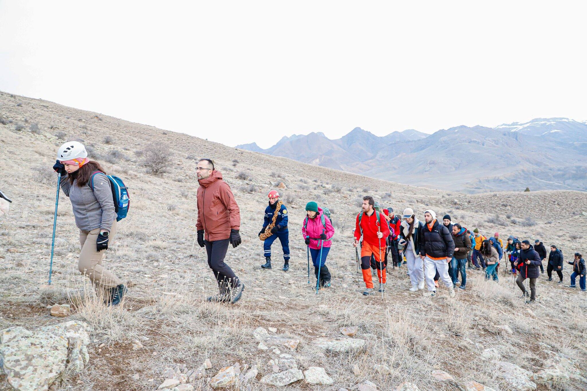 633801741 899812382798380 1814158626911625616 N