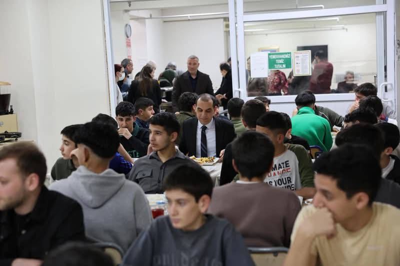 Ced9F1D0 C6F4 434E A288 23F7C2Df7723