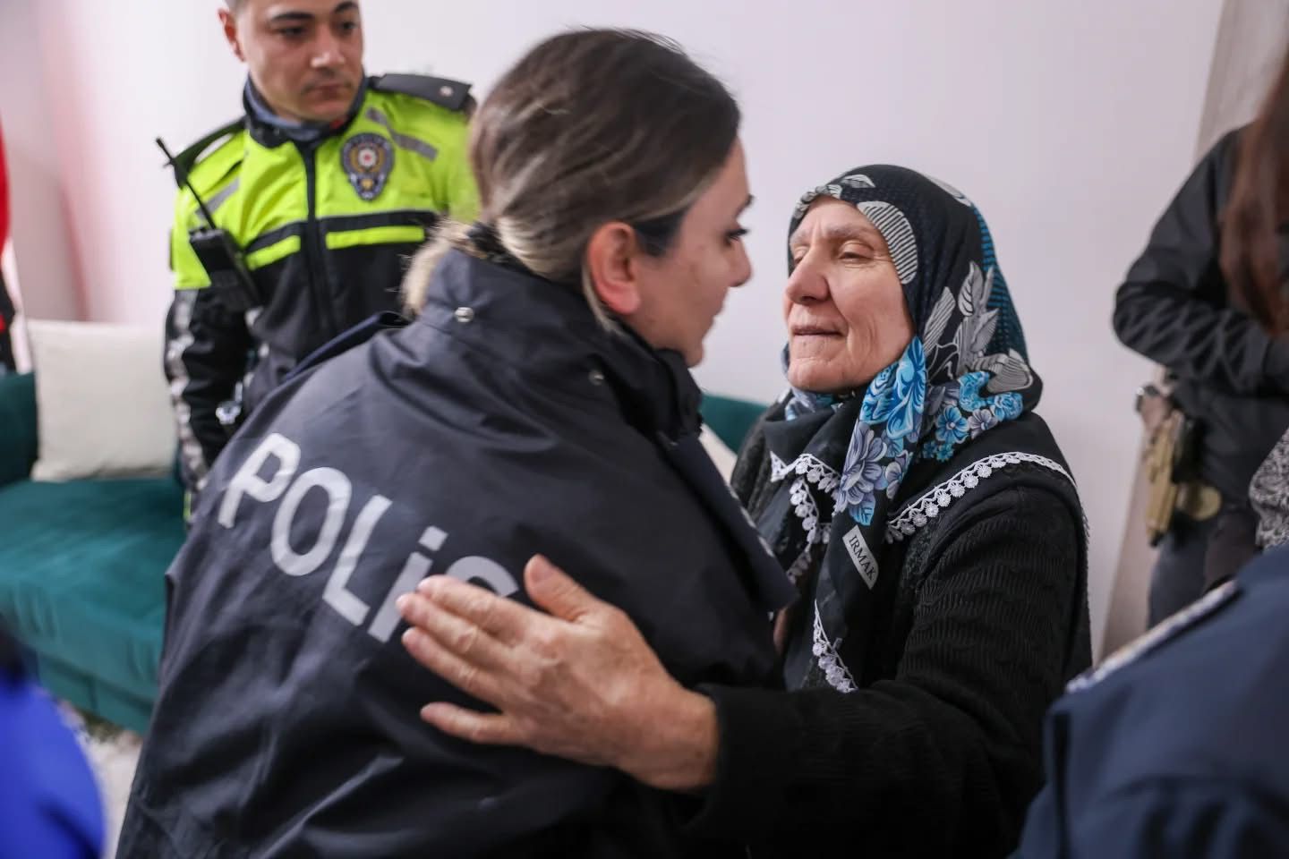 F327Ae54 1827 43Ee 9F23 414E4146A80D