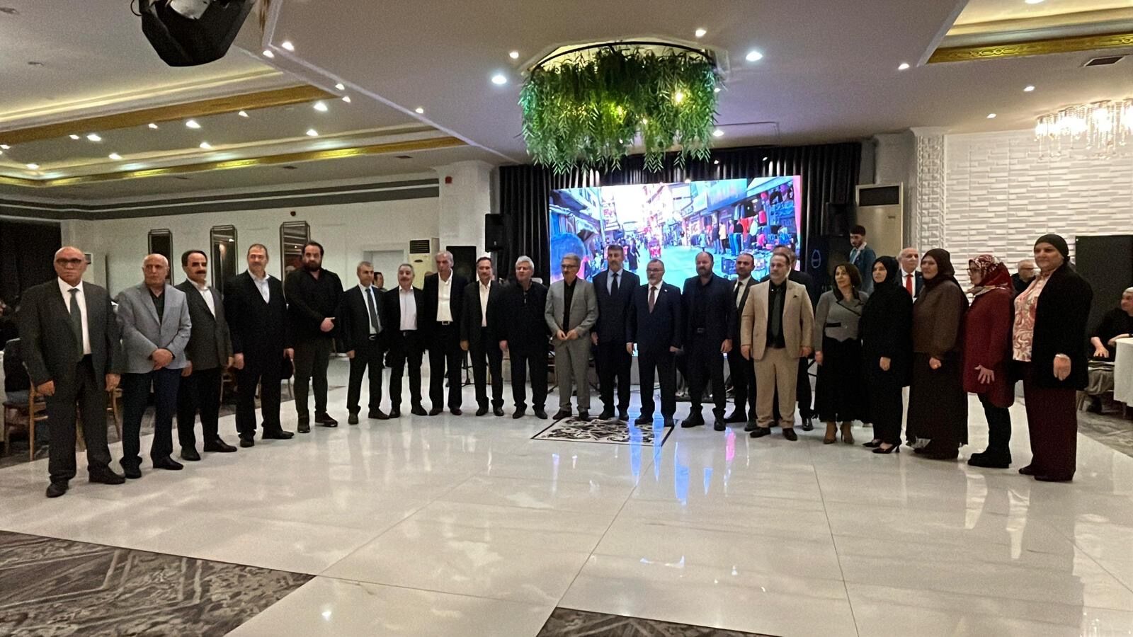 10A323C8 757A 408A 8838 9B35D1Bf0Fbc-1