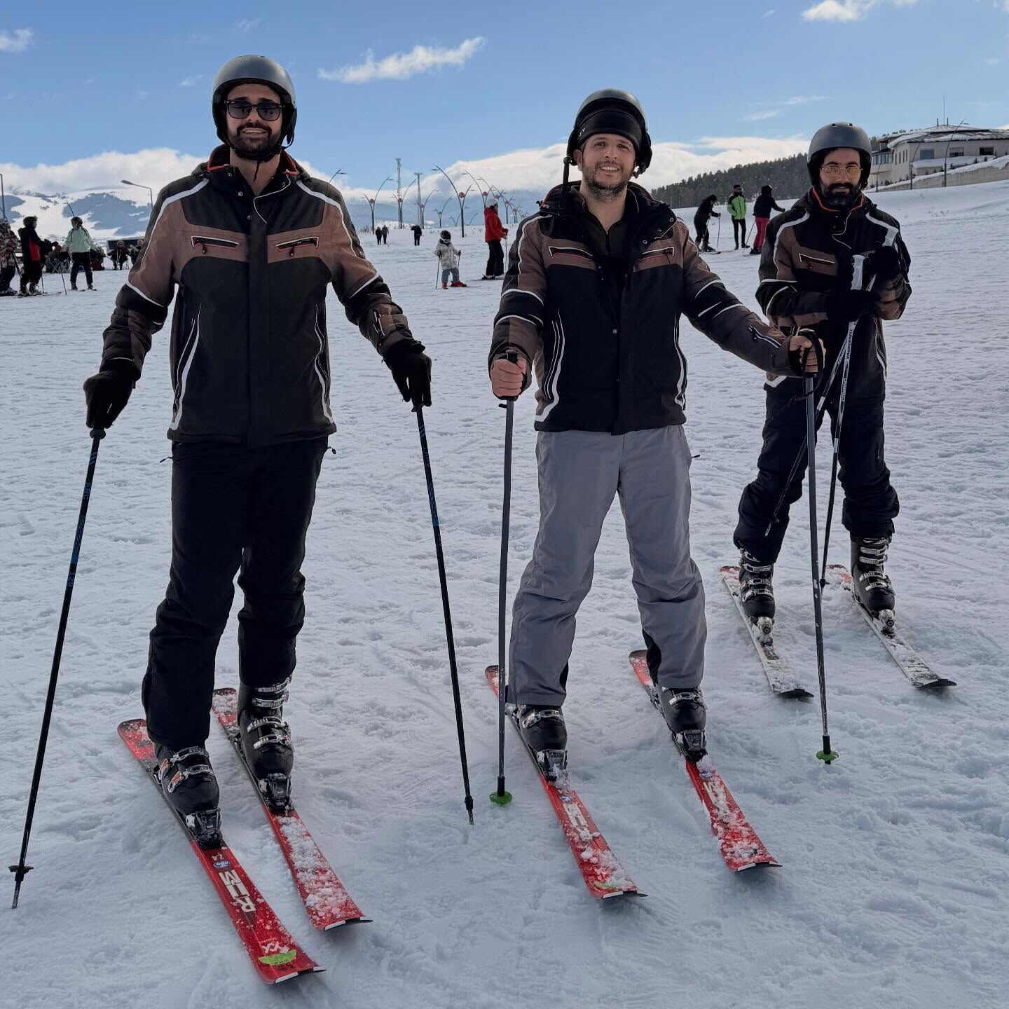 639499760 18409094278120094 7344533689351779869 N