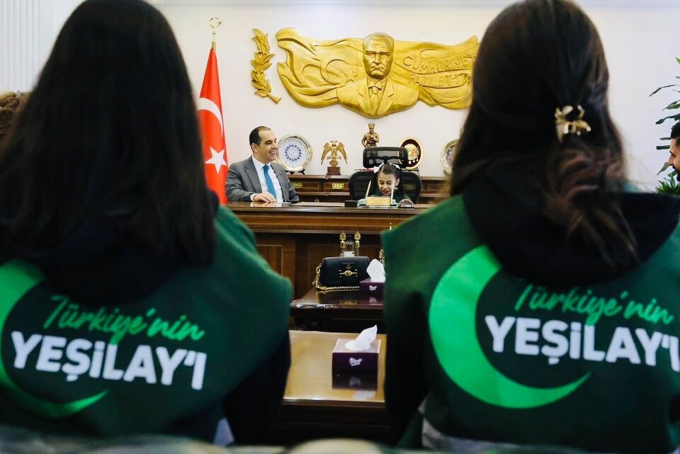 Vali Taşolar’dan Yeşilay’a Tam Destek: “Bağımlılıkla Mücadelede Kararlıyız”