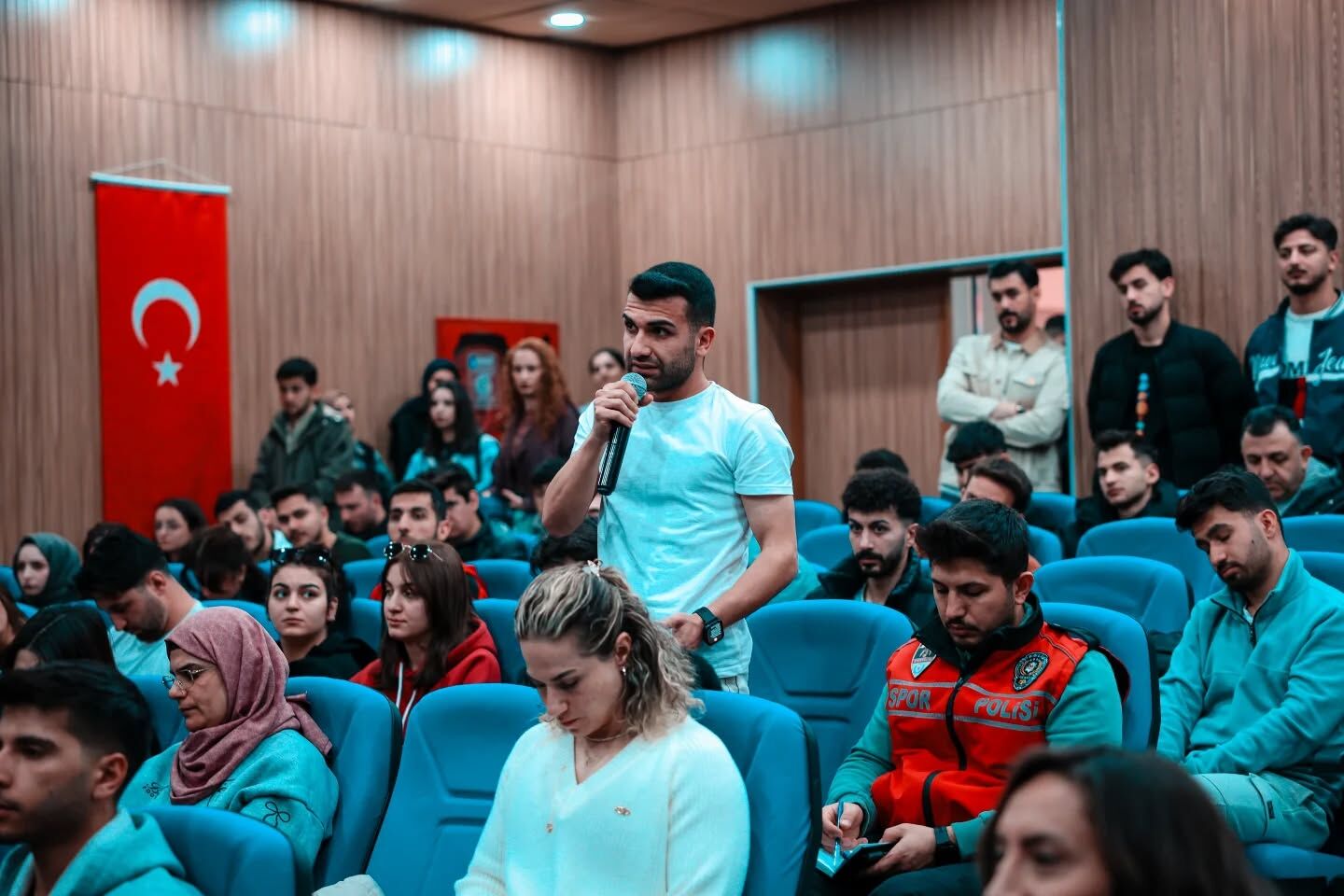 645755302 17961940584052891 7319180241259225297 N