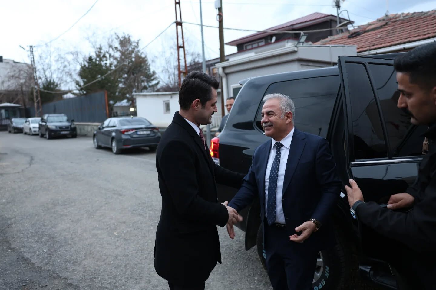 645993109 17962198332052891 5042738235951430222 N