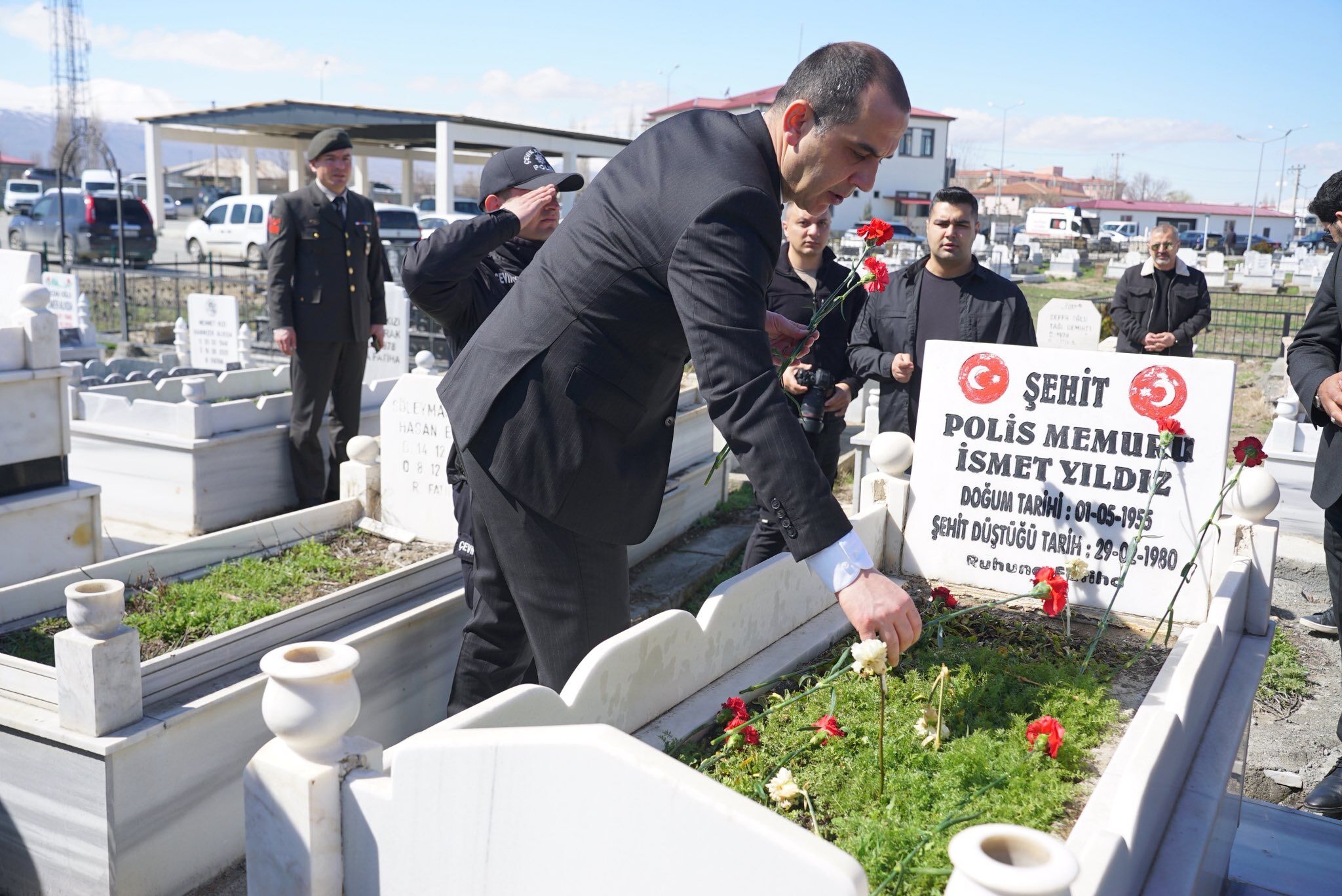 651835810 1418134213675986 3496086919394685627 N