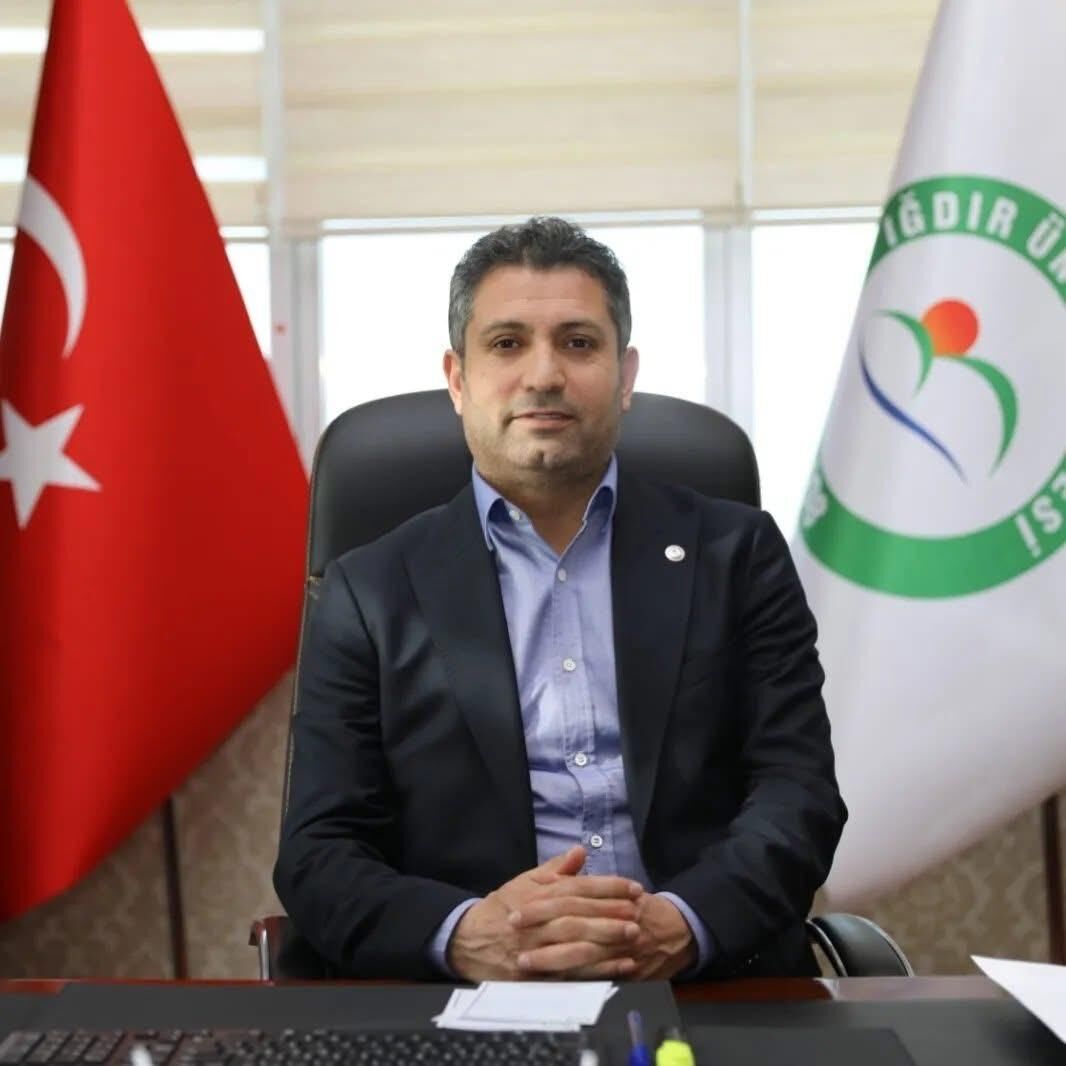 Eğitim-Bir-Sen’den Bayram Mesajı: "İman Varsa İmkânsızlık Yoktur"