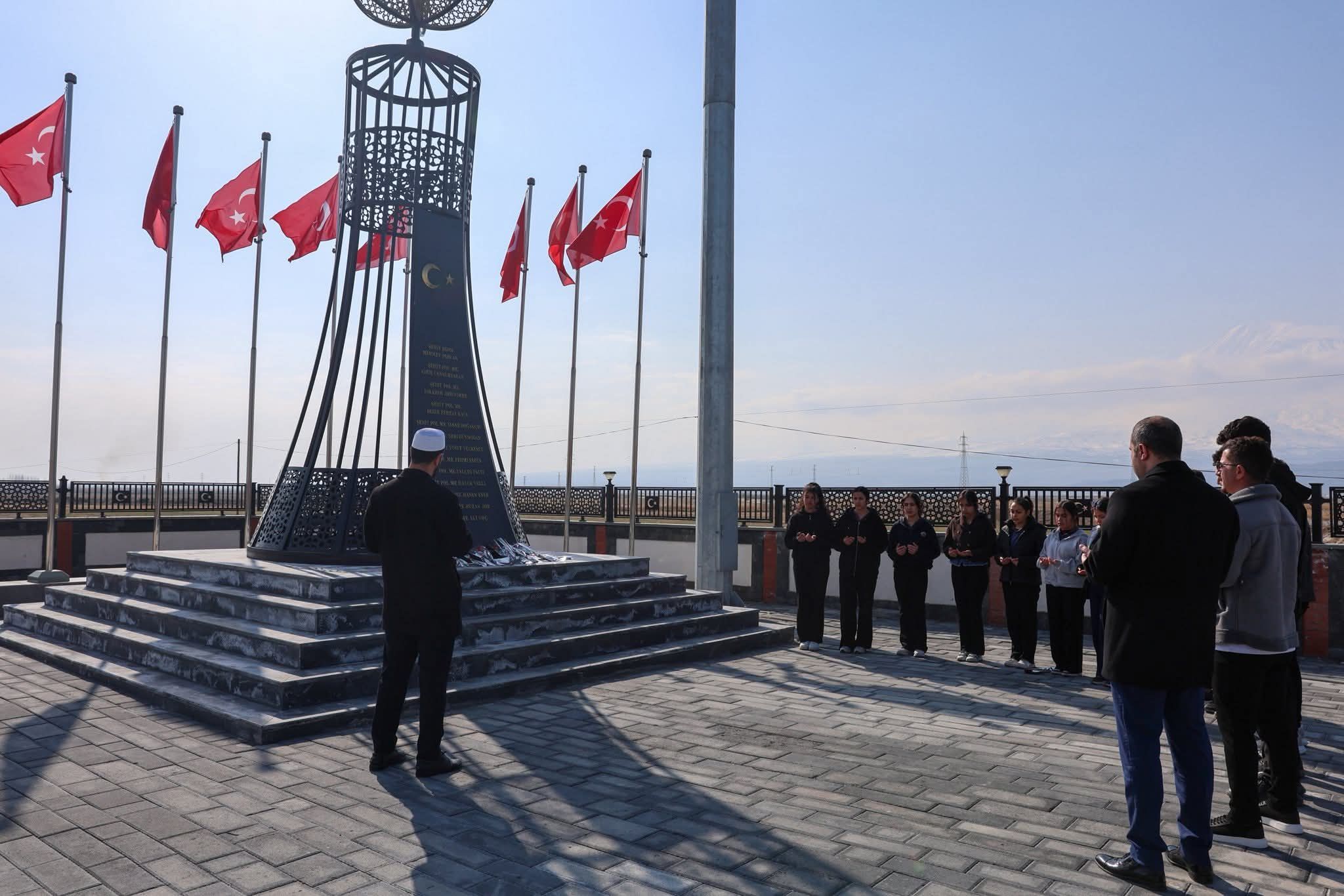 Ad6Af545 2833 4F4E 9Af0 D7D8B49Bd7F1