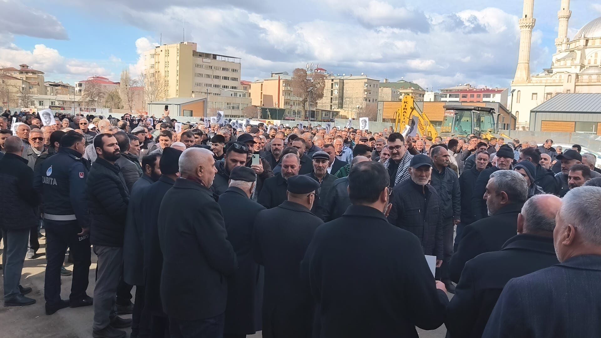 Bdffb40E 782C 4C4E B3B9 733A05230837