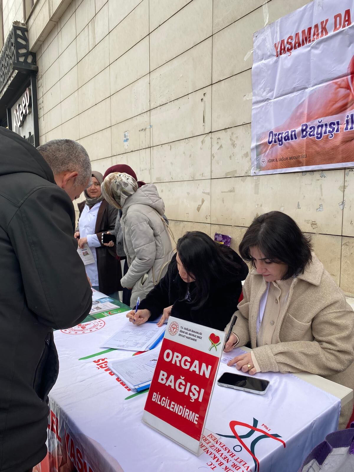 Bee40498 830E 4D72 A0E6 C52319217C2B