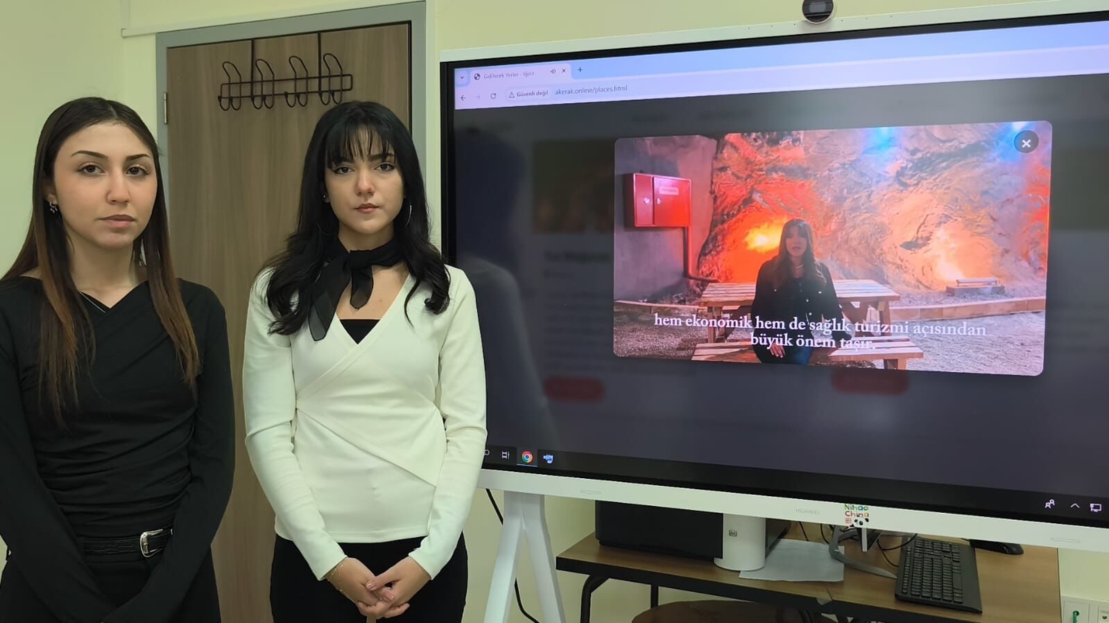 F1065144 D117 41F2 Ab13 Fe8Dd1A44E16