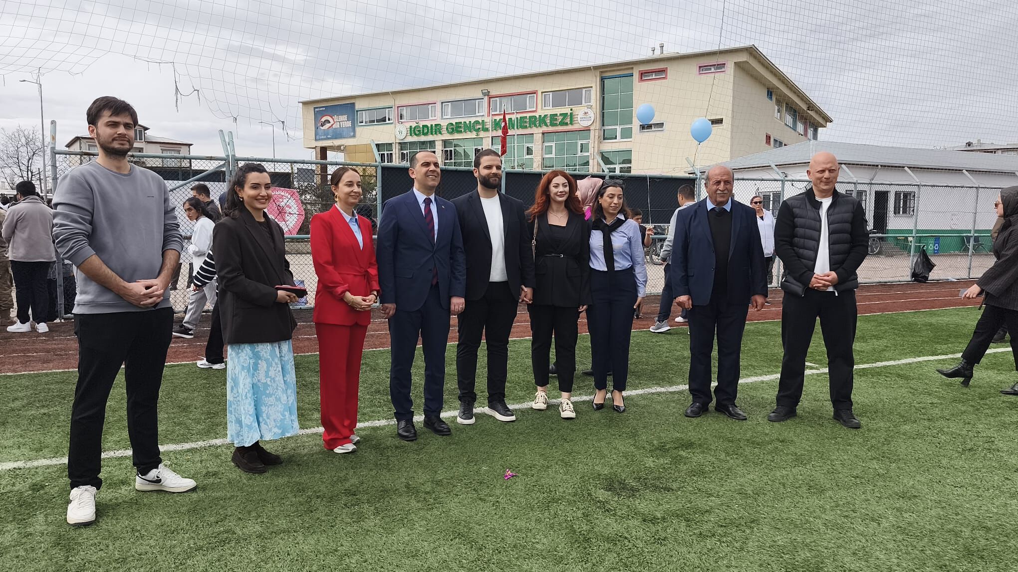 14Da853E C202 476D 900C Bc8182D13D27