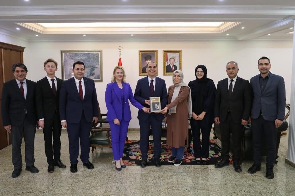 1F5154De A52F 4Fe8 9F2B 9Aa4E24Ee2F0