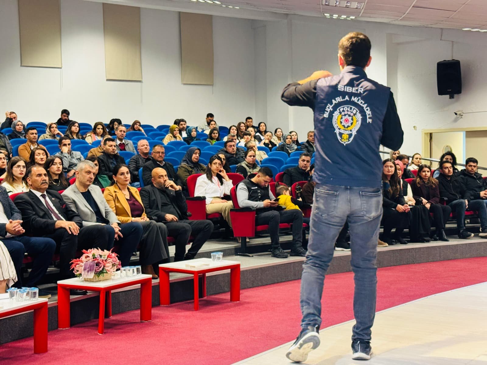 2Bce64E4 4A5B 489D 9421 63A201Ced66C