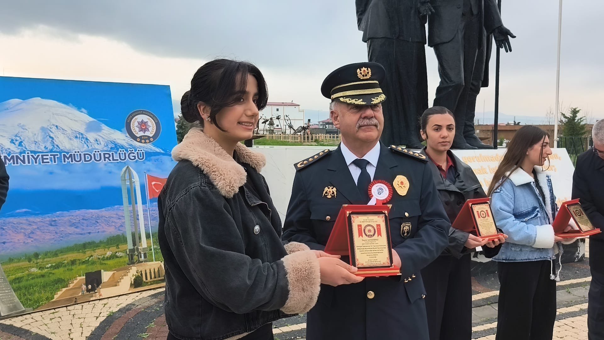 351Bbf1F Ab5B 4592 964E E811Fbc09E2F