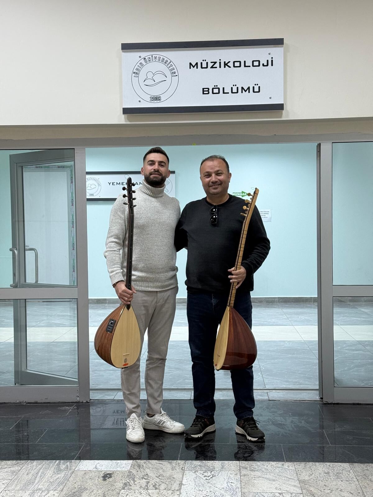 3A0E0519 7006 4A9F 9230 990842542133