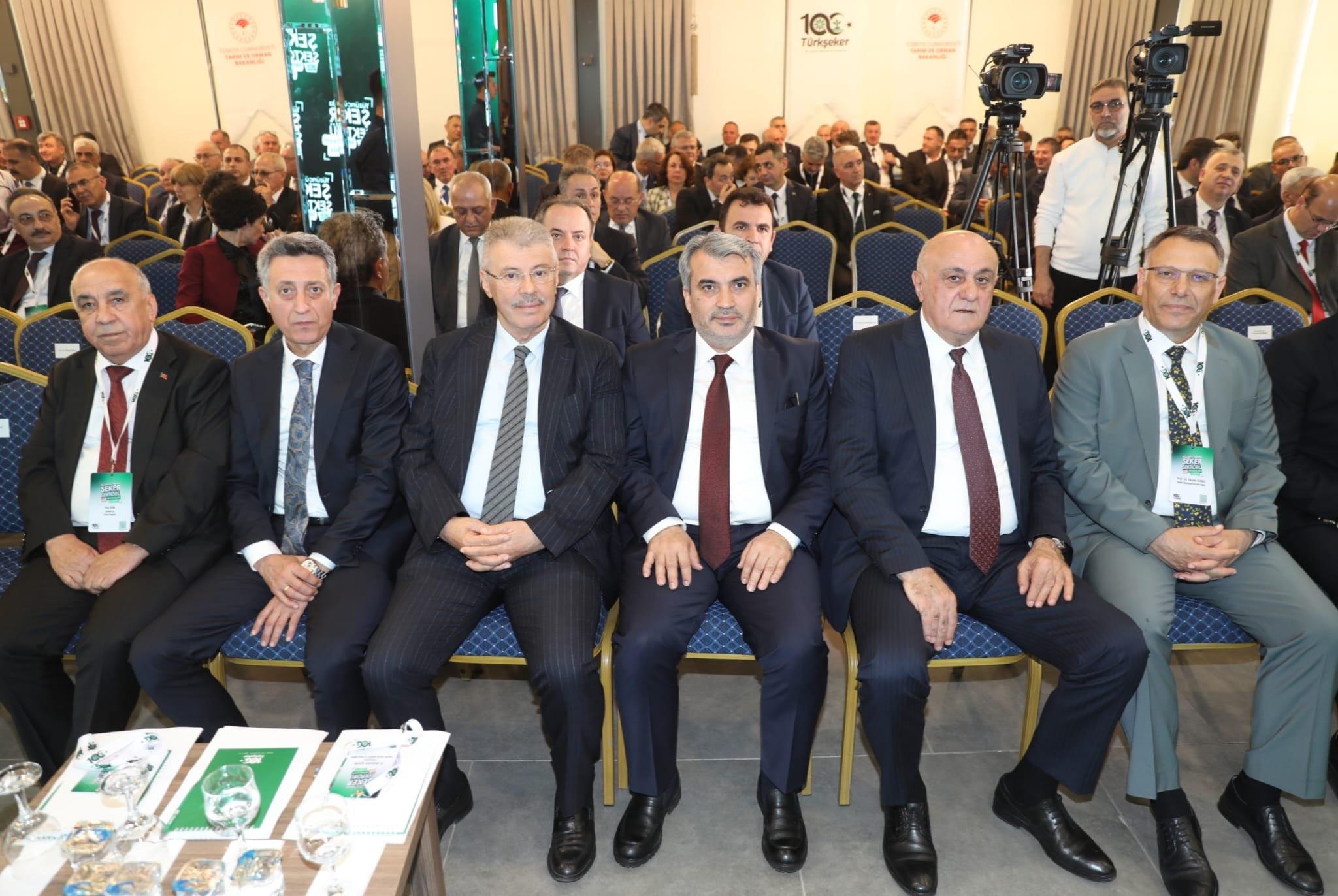 43Ecf436 C6Cb 4B41 A1B5 Ce7C78Ae4D6A