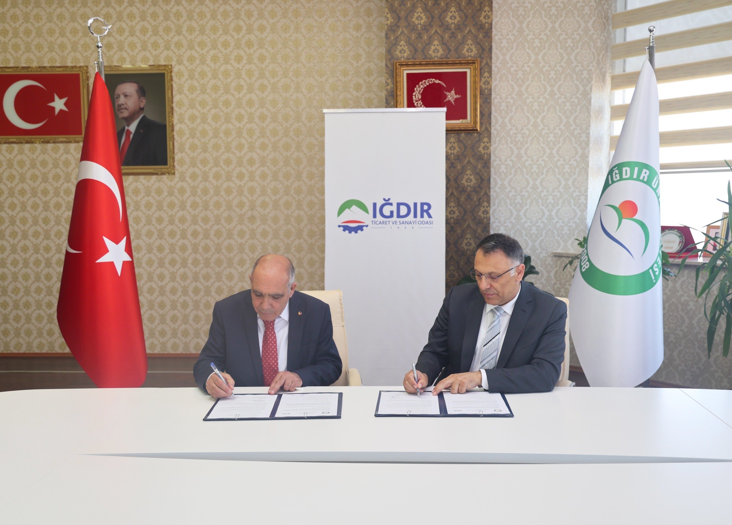 62F66377 B2Ec 4F6E A483 0077D021A9F2