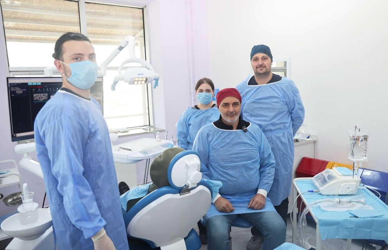 658600082 18344896303300125 8293611510712558589 N