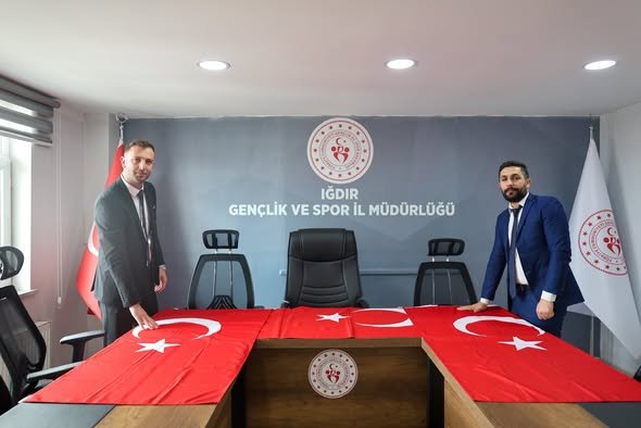 666463623 941373811975570 1582302415630478295 N